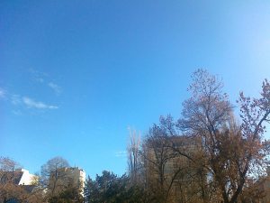 Софийското небе следобед през февруари