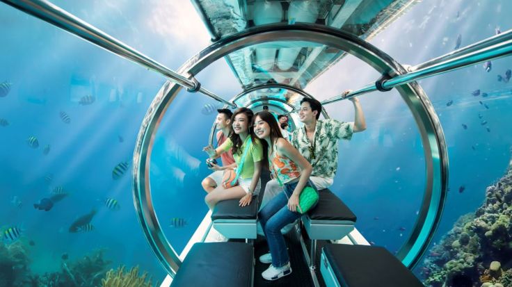 Прозрачната подводница във Виетнам